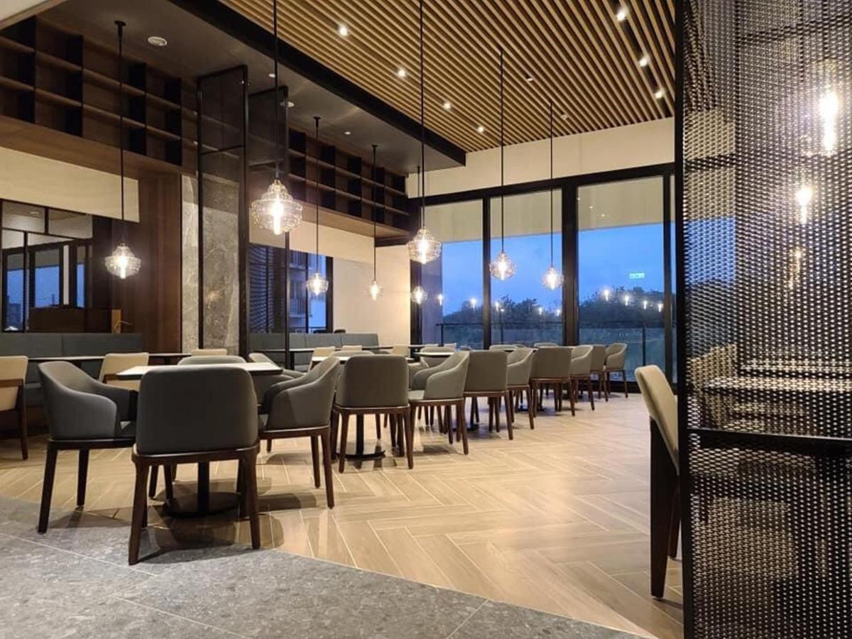 Lakeshore Hotel Hualien Taroko Shunan Exteriör bild The interior of the lounge