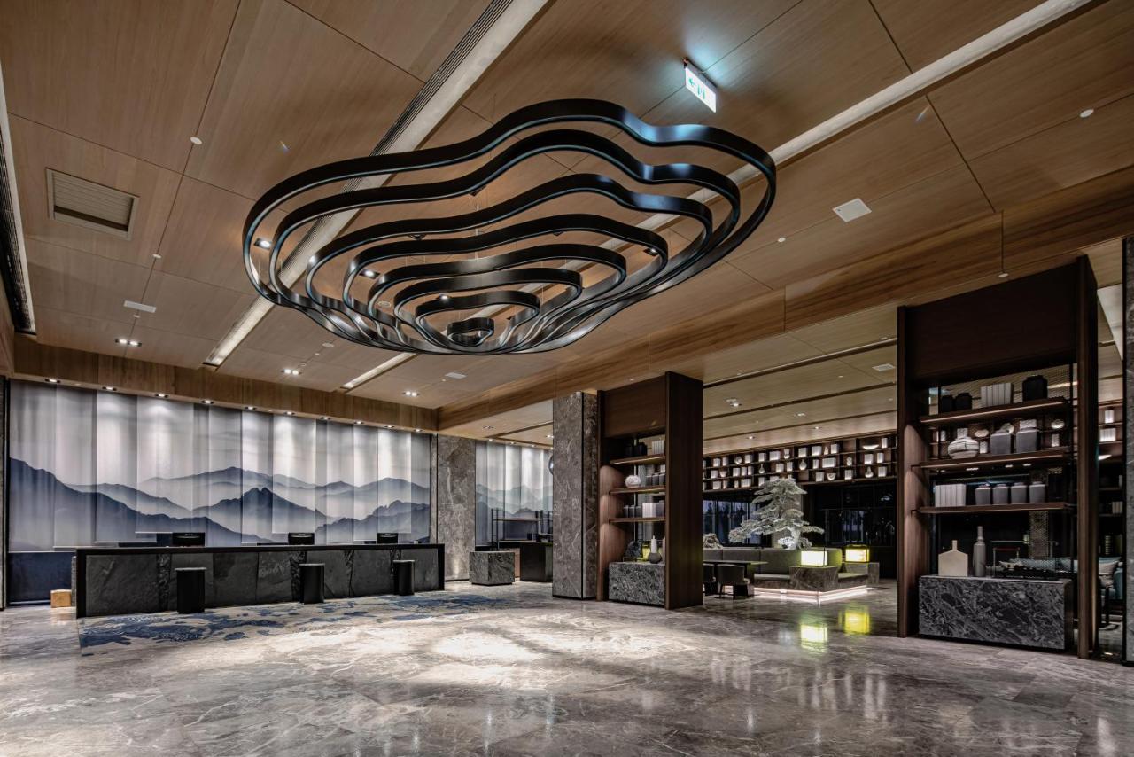 Lakeshore Hotel Hualien Taroko Shunan Exteriör bild The lobby of the hotel