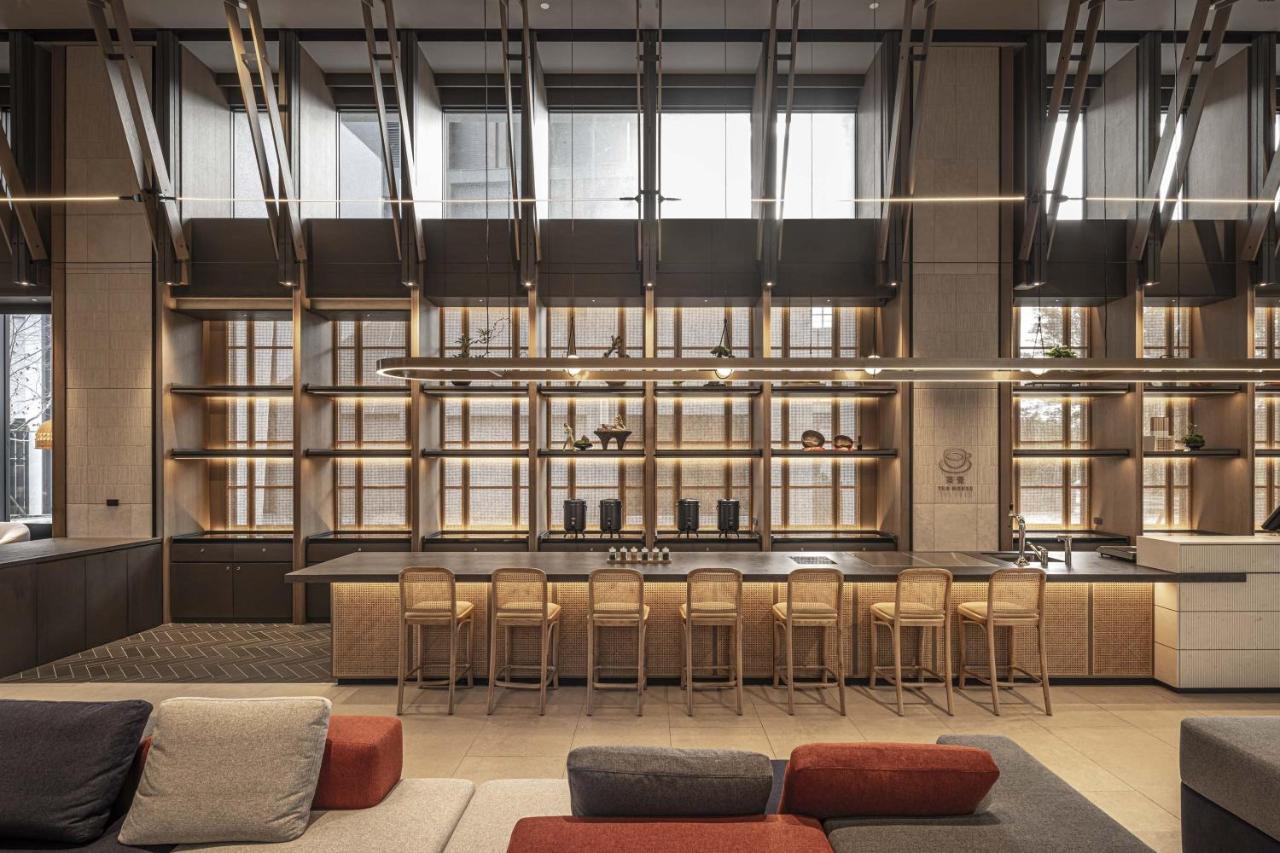 Lakeshore Hotel Hualien Taroko Shunan Exteriör bild The R&D bar at the Starbucks Reserve Roastery in Seattle