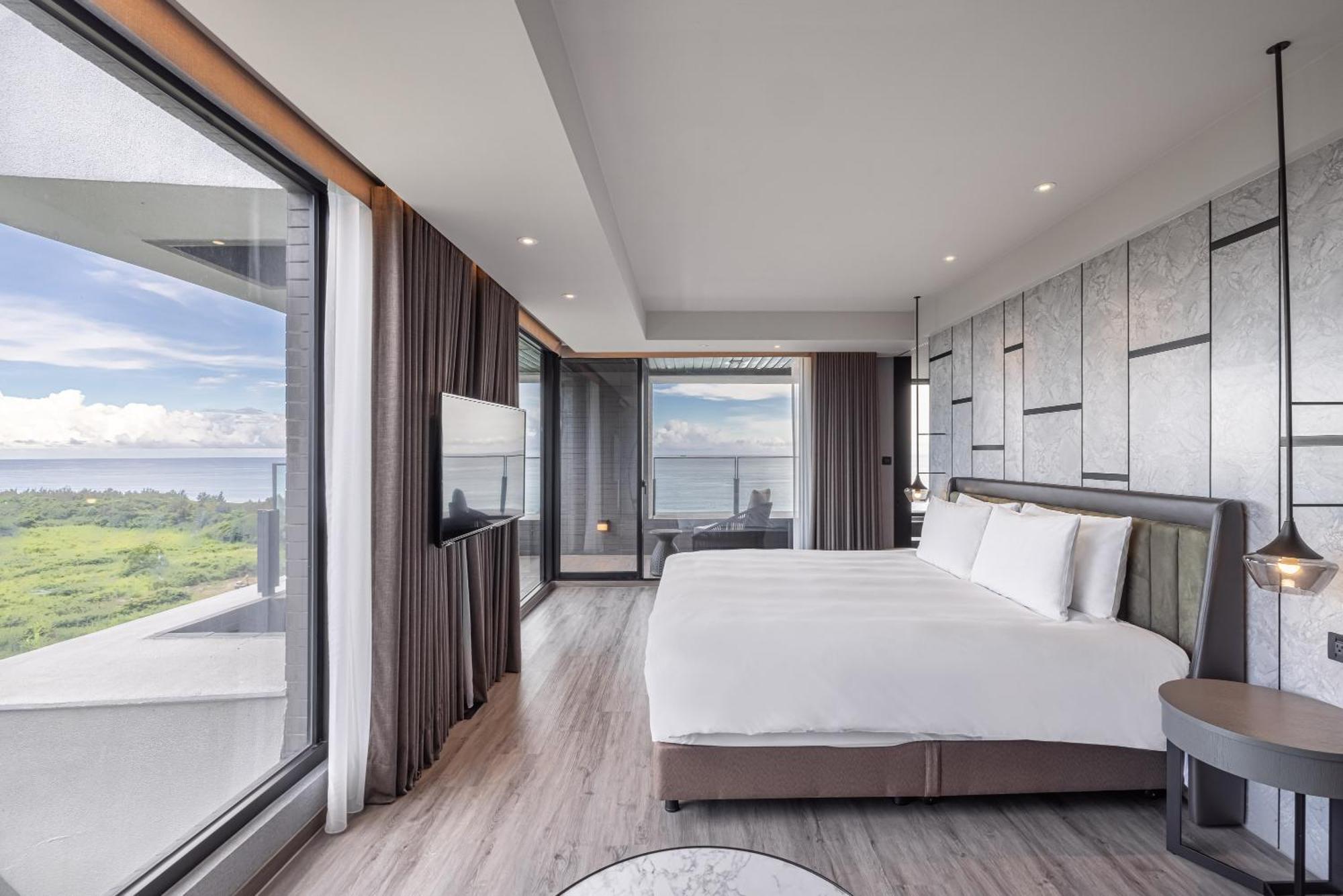 Lakeshore Hotel Hualien Taroko Shunan Rum bild A bedroom at the hotel