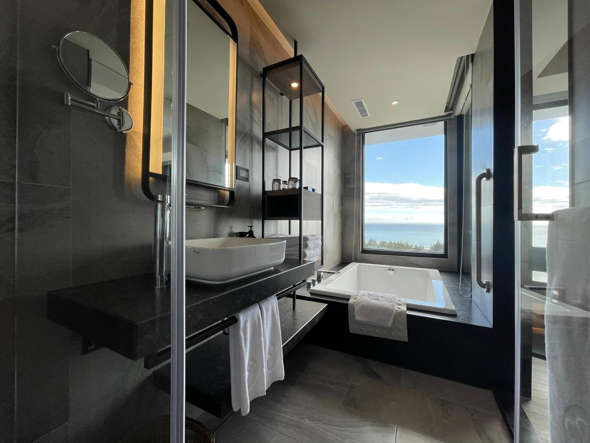 Lakeshore Hotel Hualien Taroko Shunan Rum bild Bathroom
